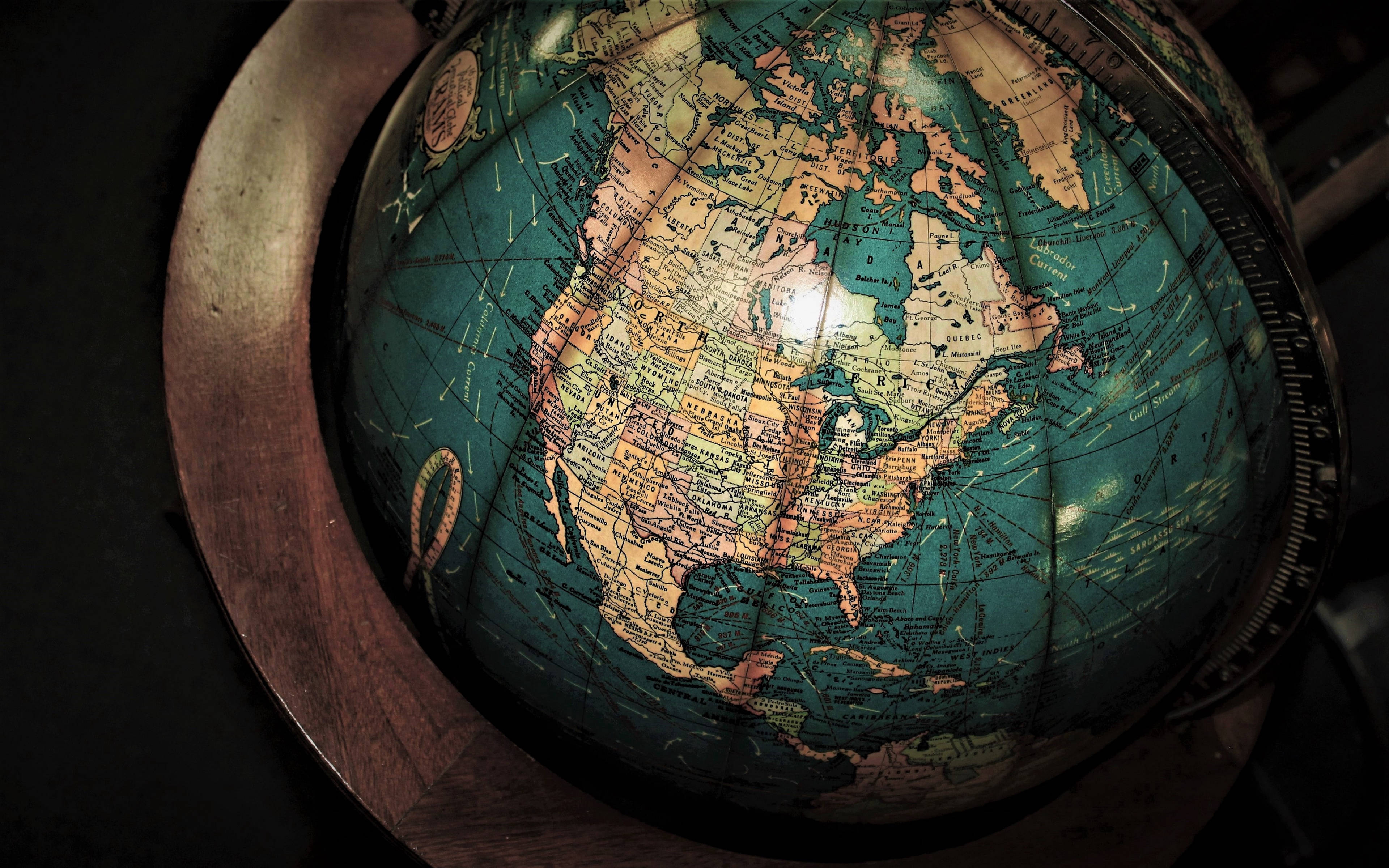 World Globe, vintage globe, detailed maps of North America, 4K Desktop Wallpaper