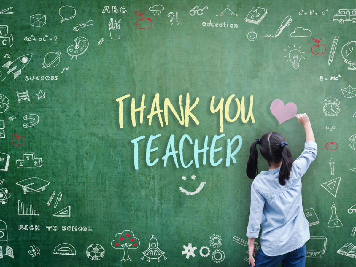 Happy Teachers' Day Class Blackboard, pink heart, green chalkboard, SD Desktop Wallpaper