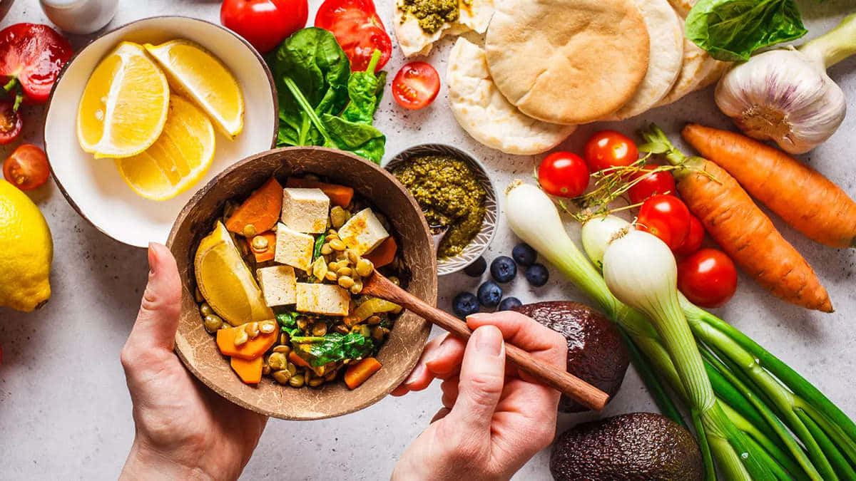 wooden bowl, colorful vegan stew, fresh vegetables, SD Desktop Wallpaper