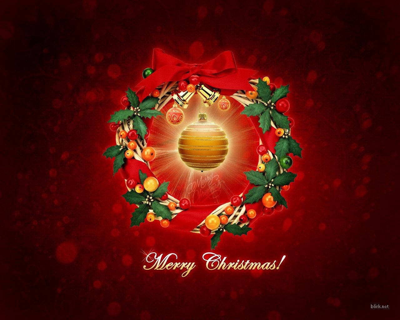 golden Christmas ornament, festive wreath, holly berries, HD Desktop Wallpaper