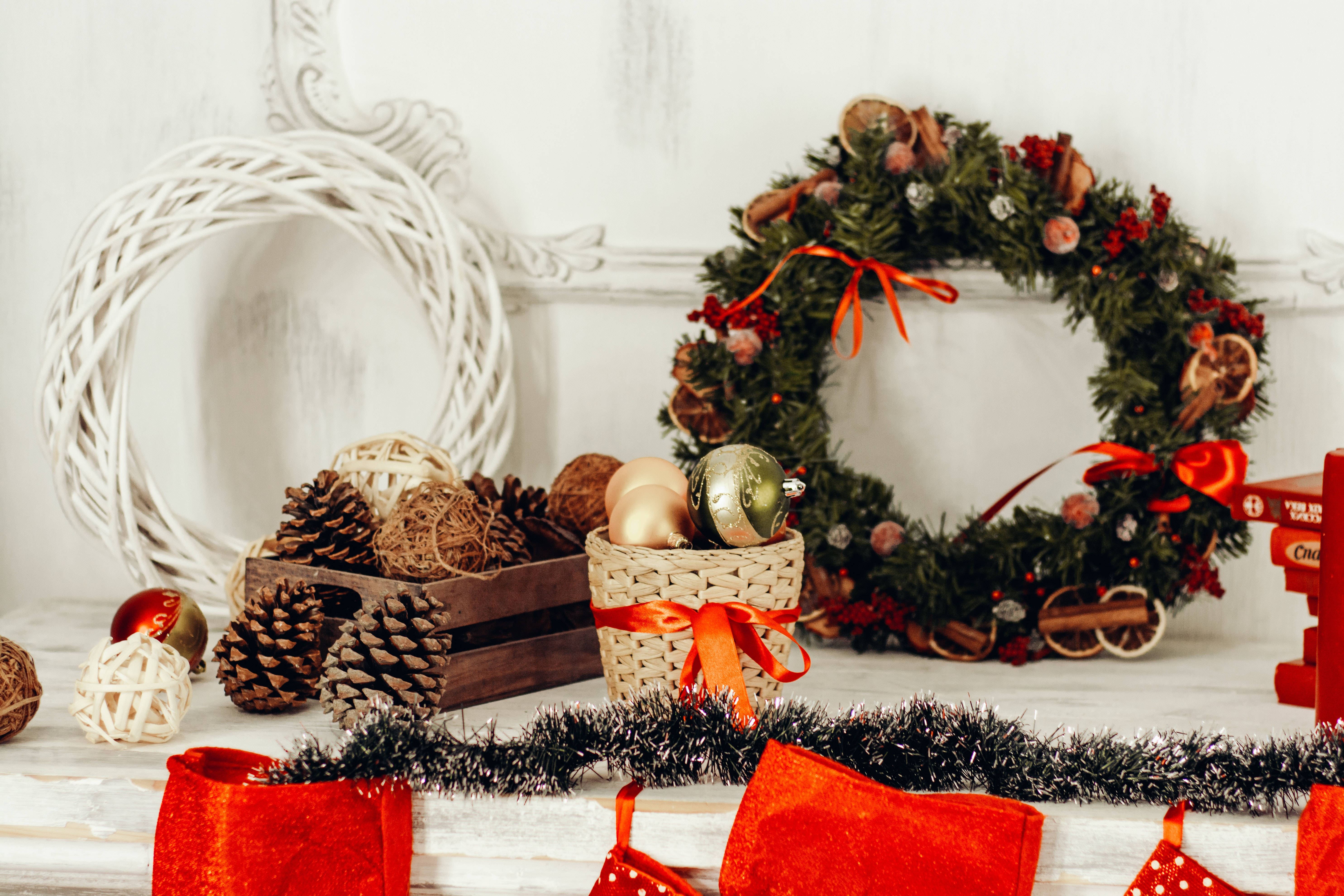 green wreath, red ribbons, pinecones, 5K Desktop Wallpaper