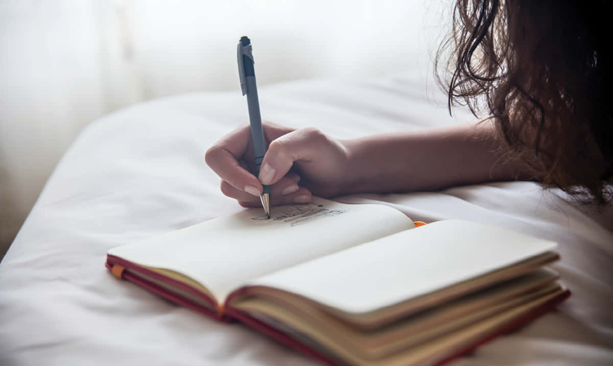 diary writing, woman, notebook, SD Desktop Wallpaper