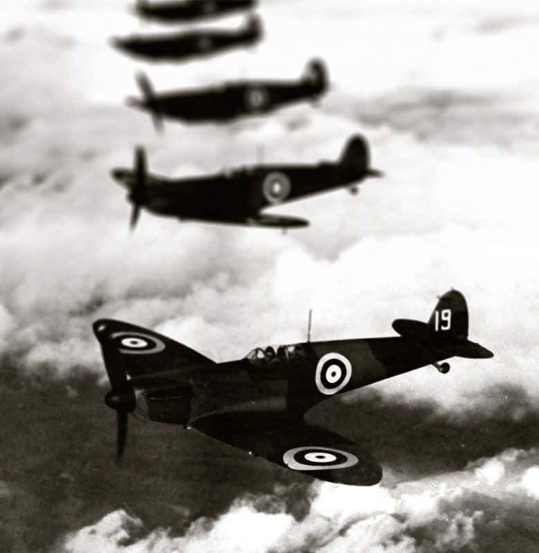 WW2, vintage fighter planes, formation, SD Phone Wallpaper