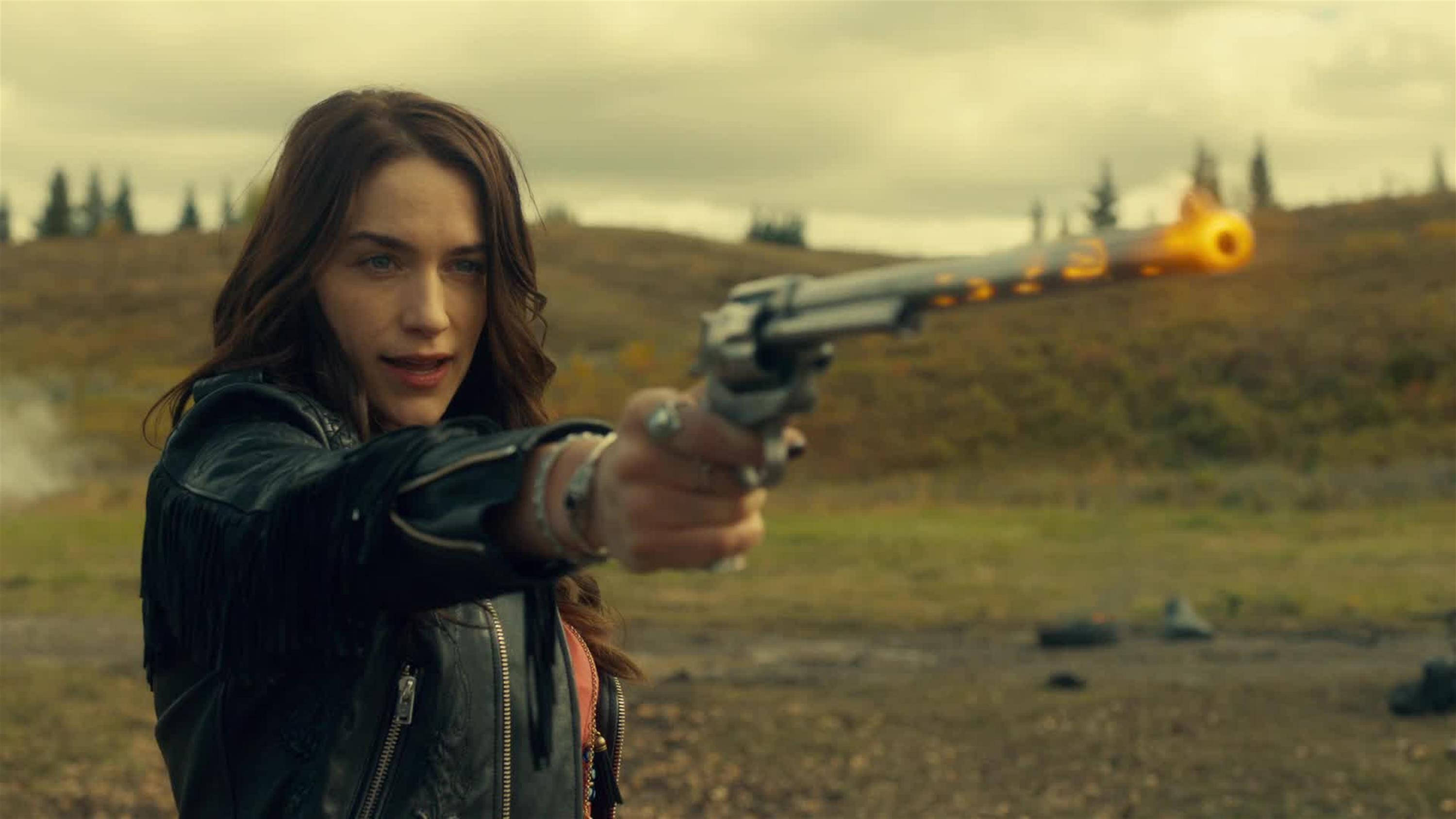 Wynonna Earp, leather jacket, smoking revolver, 2K Desktop Wallpaper