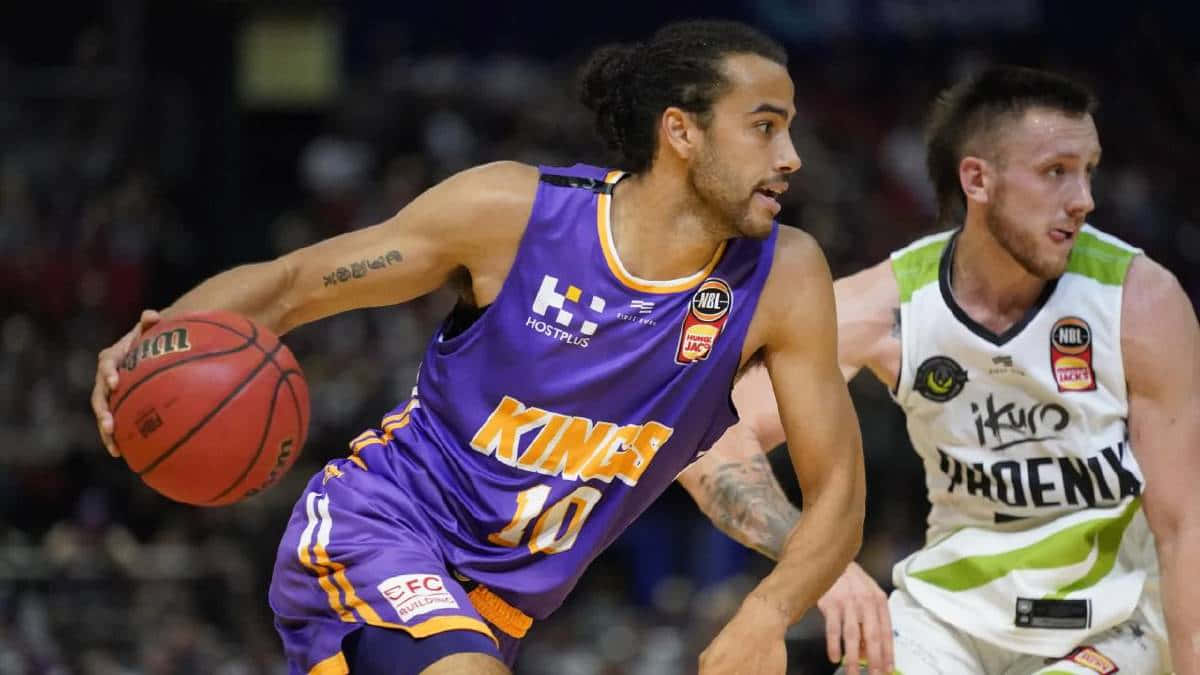 Xavier Cooks, purple Kings jersey, white Phoenix jersey, SD Desktop Wallpaper