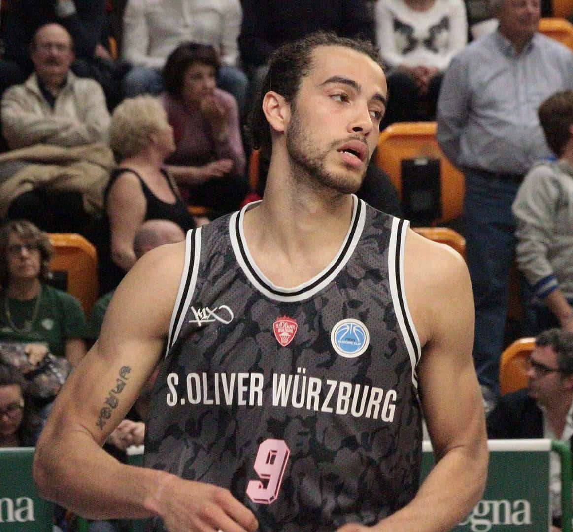 Xavier Cooks, camouflage jersey, number 9, SD Desktop Wallpaper