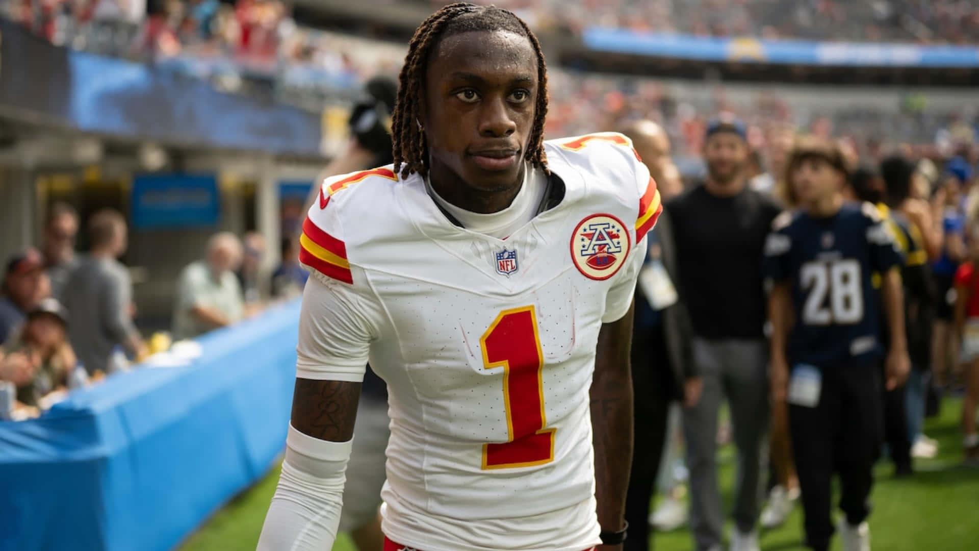 Xavier Worthy, white jersey, red and yellow number one, Full HD Desktop Wallpaper
