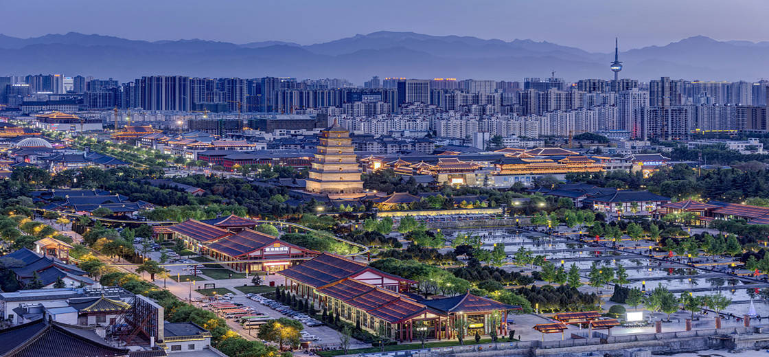 Xian, twilight cityscape, ancient pagoda, SD Desktop Wallpaper