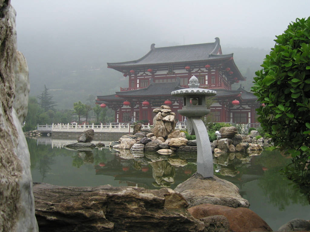 Xian, mosque, red pagoda, SD Desktop Wallpaper