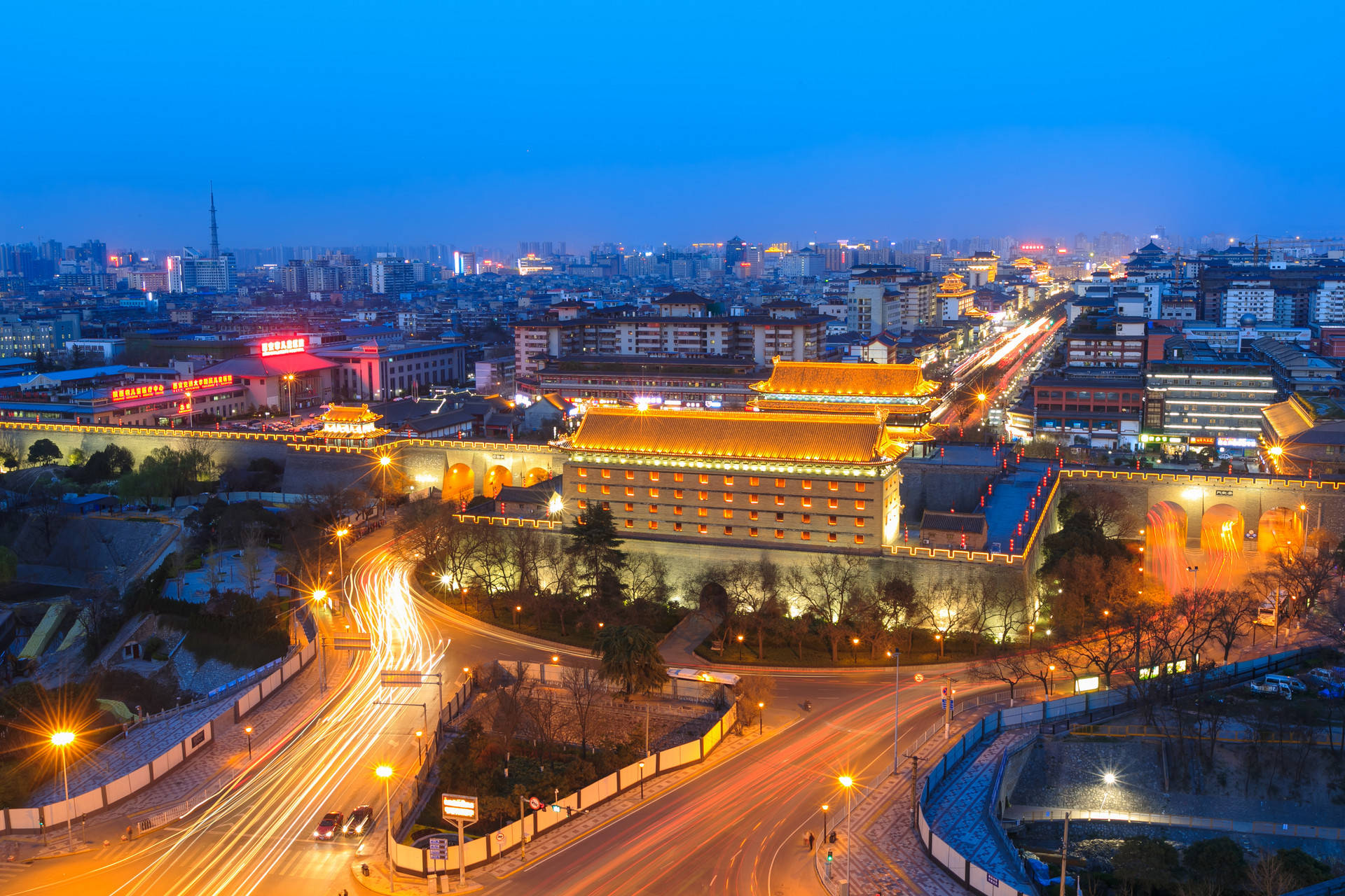 Xian, ancient Chinese city walls, dusk, Full HD Desktop Wallpaper
