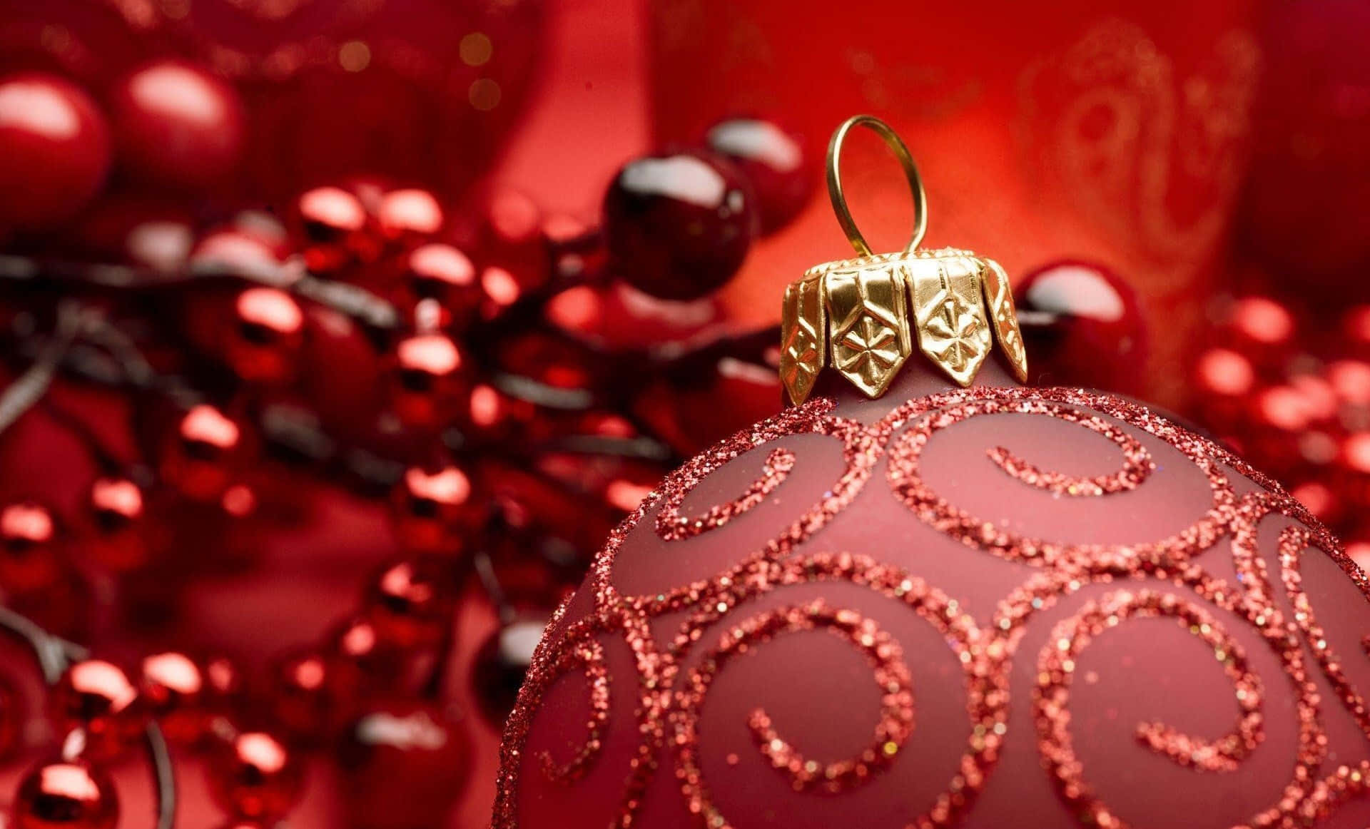 red Christmas ornament, glittery, gold cap, Full HD Desktop Wallpaper