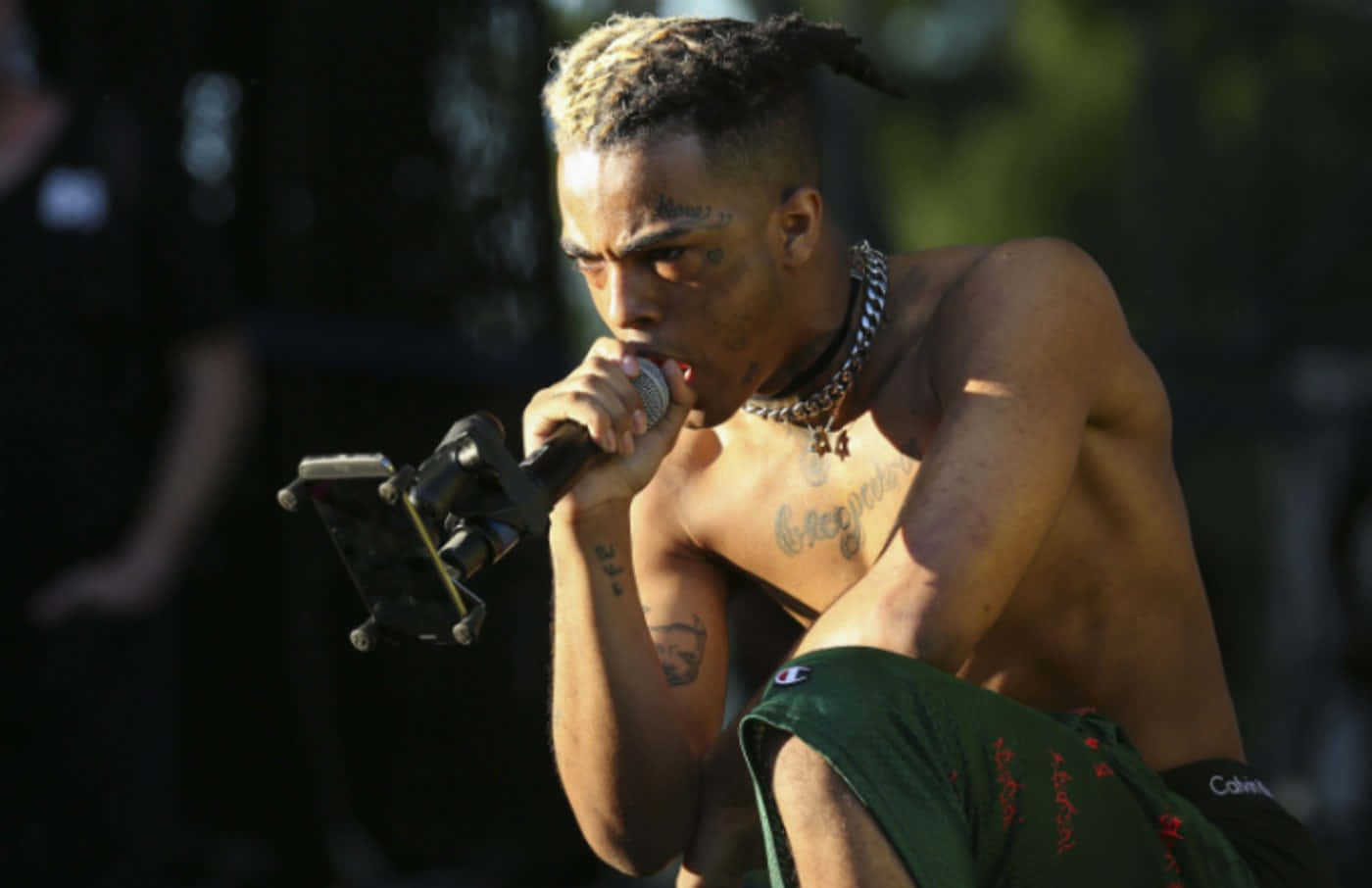 Xxxtentacion, rapping, shirtless, HD Desktop Wallpaper