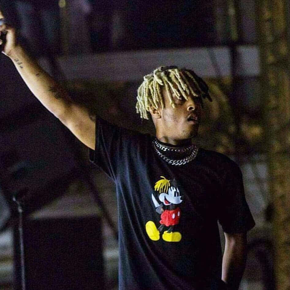 Xxxtentacion PFP, Mickey Mouse t-shirt, blonde dreadlocks, SD Desktop Wallpaper