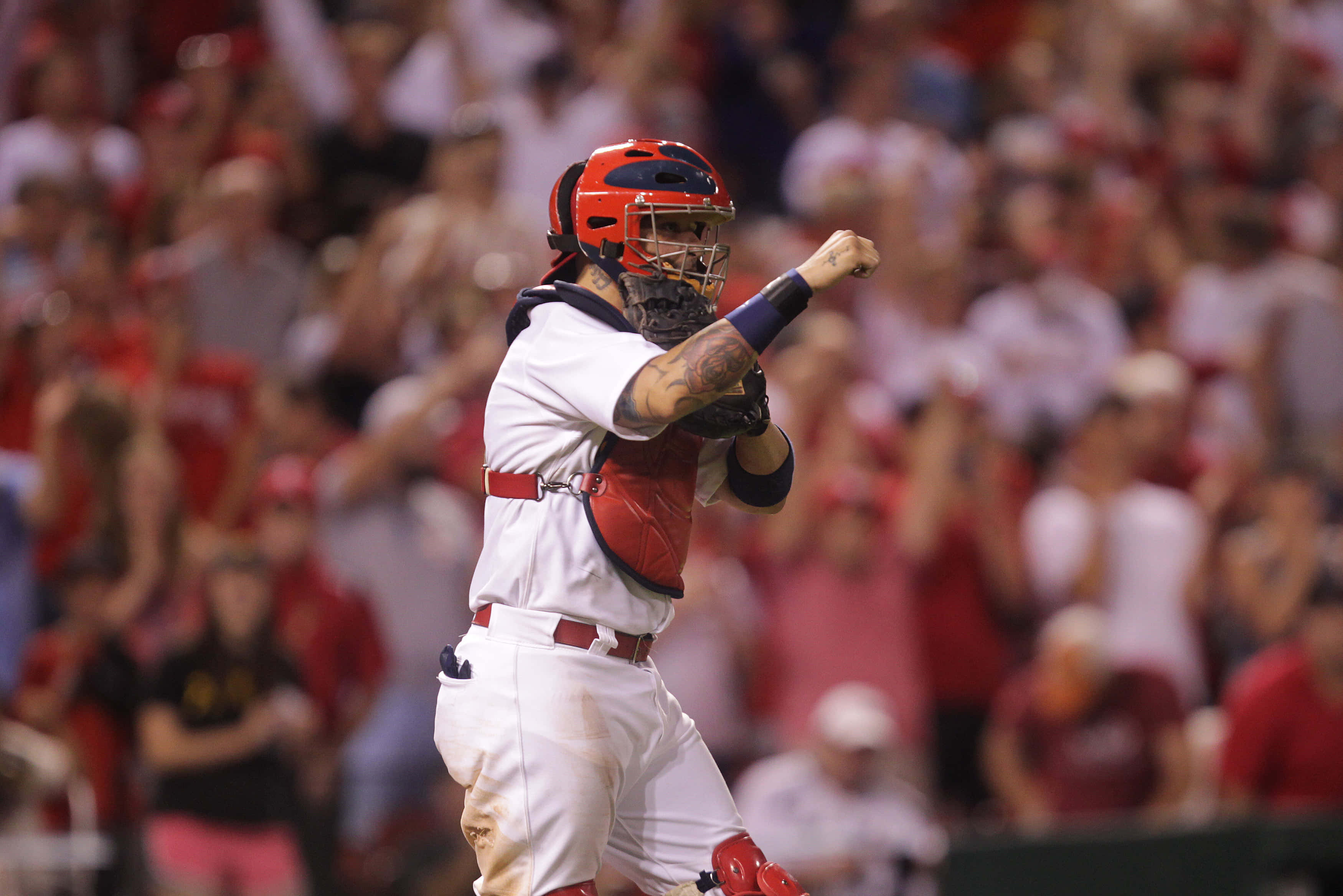Yadier Molina, red gear, baseball catcher, 2K Desktop Wallpaper