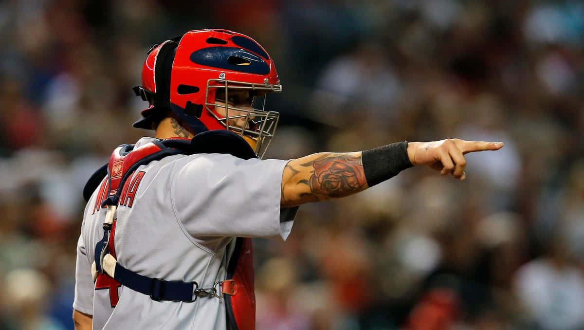 Yadier Molina, red gear, night game, SD Desktop Wallpaper