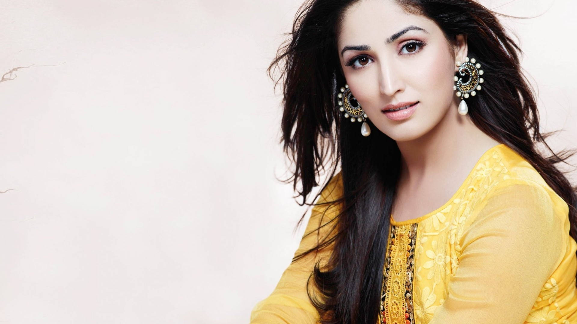 Yami Gautam, long dark hair, vibrant yellow traditional outfit, Full HD Desktop Wallpaper