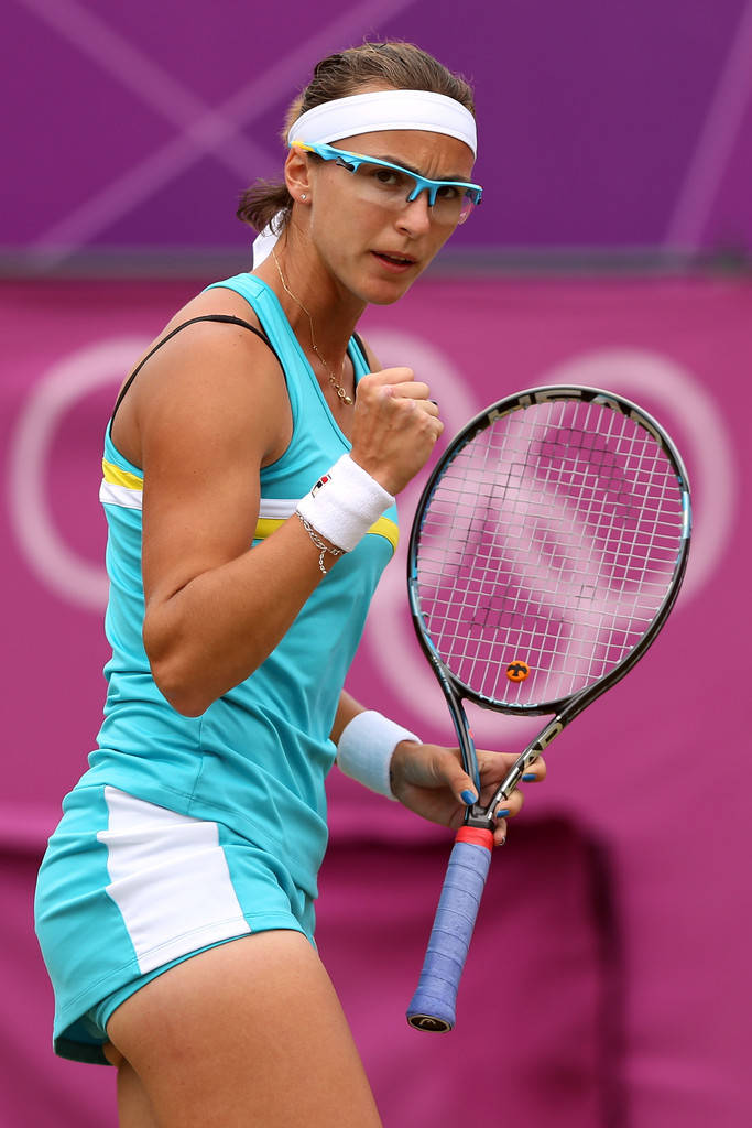 Yaroslava Shvedova, 2012 Olympics, turquoise outfit, SD Phone Wallpaper
