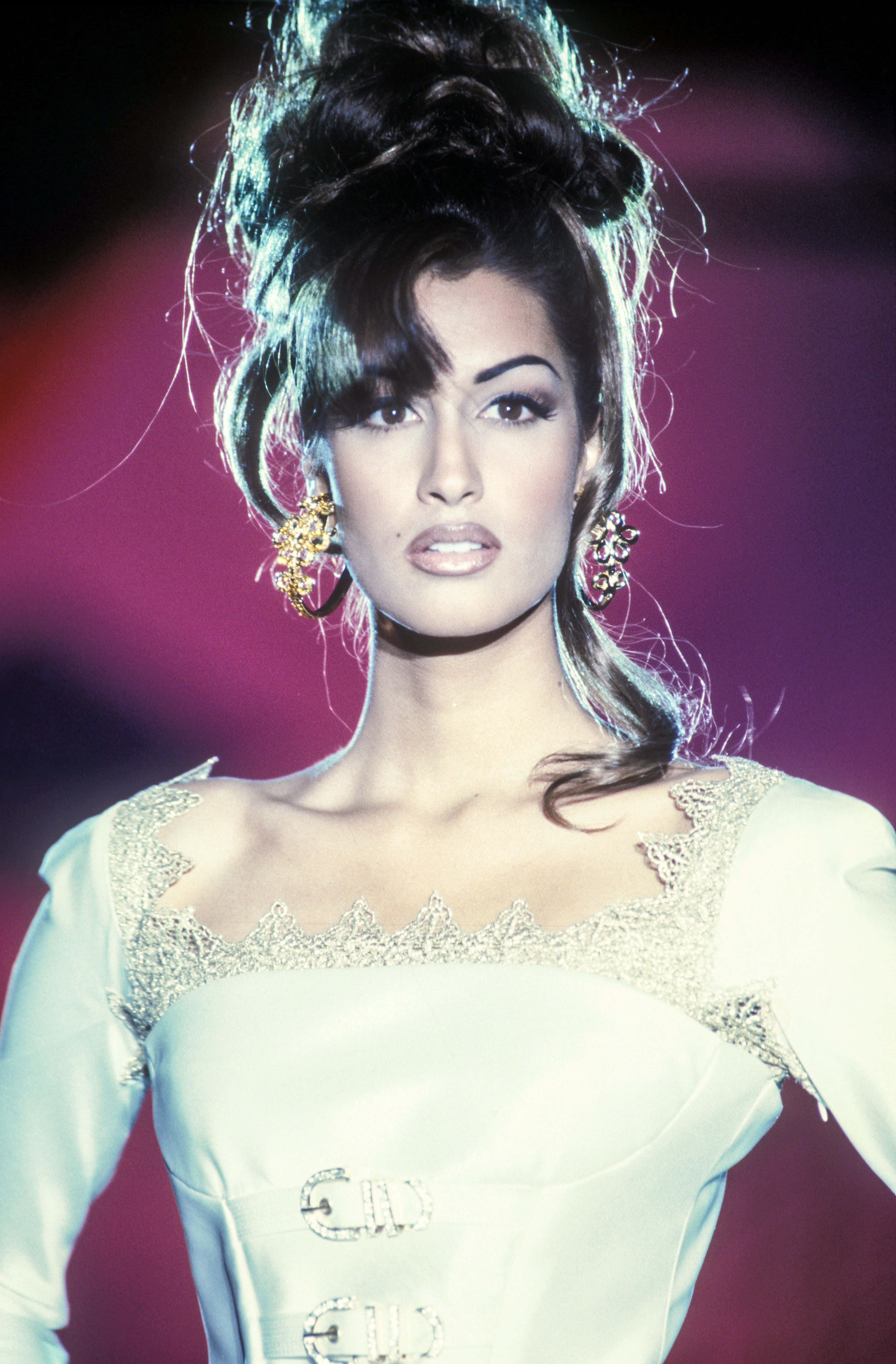 Yasmeen Ghauri, 90s supermodel, light green lace-trimmed gown, 5K Phone Wallpaper