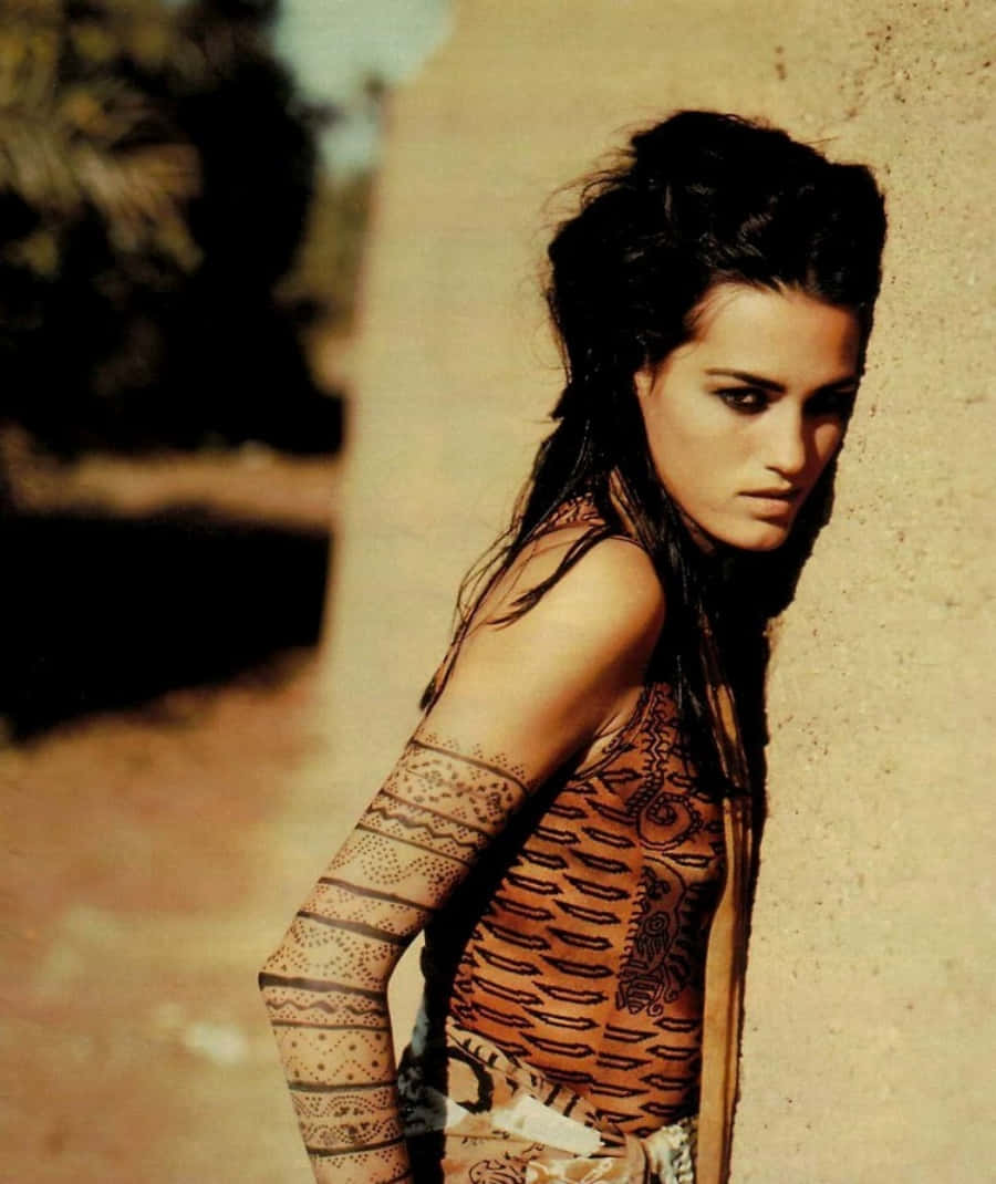 Yasmin Le Bon, dark hair, intricate tattoos, SD Phone Wallpaper