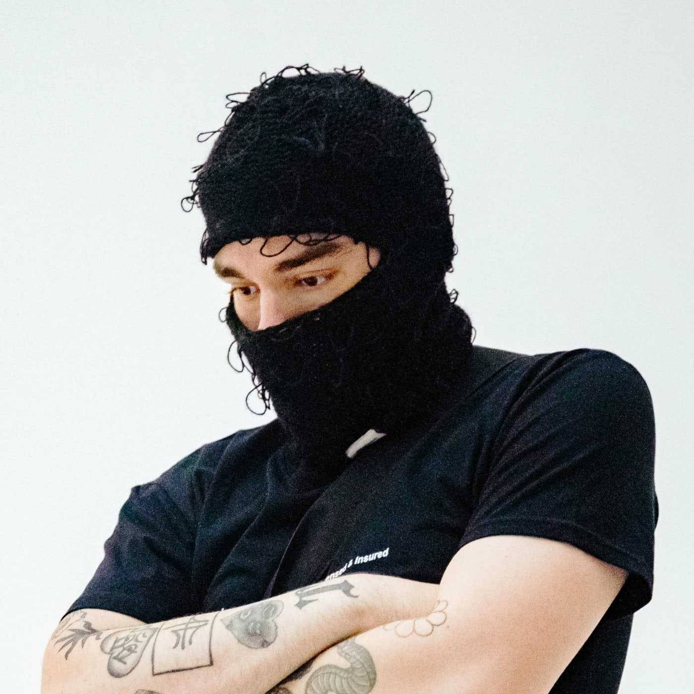 Yeat, black knitted balaclava, black t-shirt, HD Desktop Wallpaper