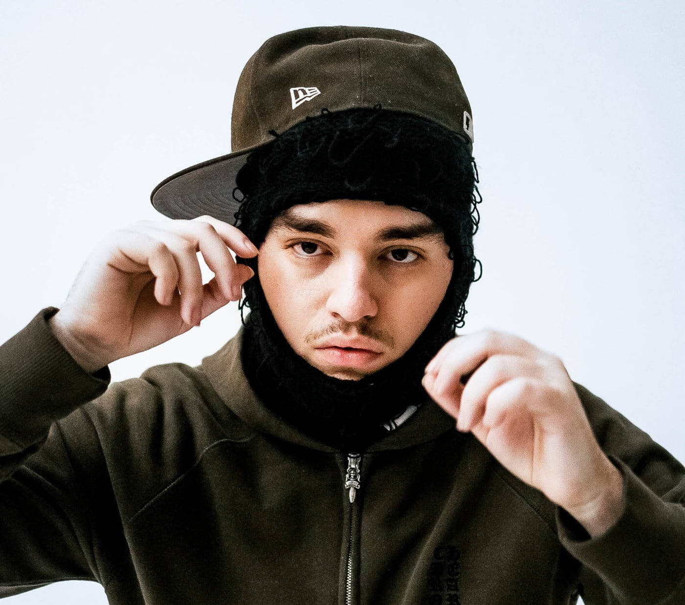 Yeat, New Era cap, dark green hoodie, HD Desktop Wallpaper