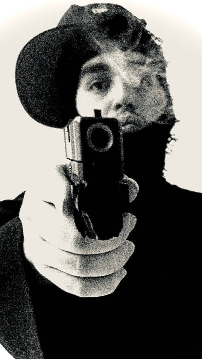 Yeat, handgun, cap, SD Phone Wallpaper