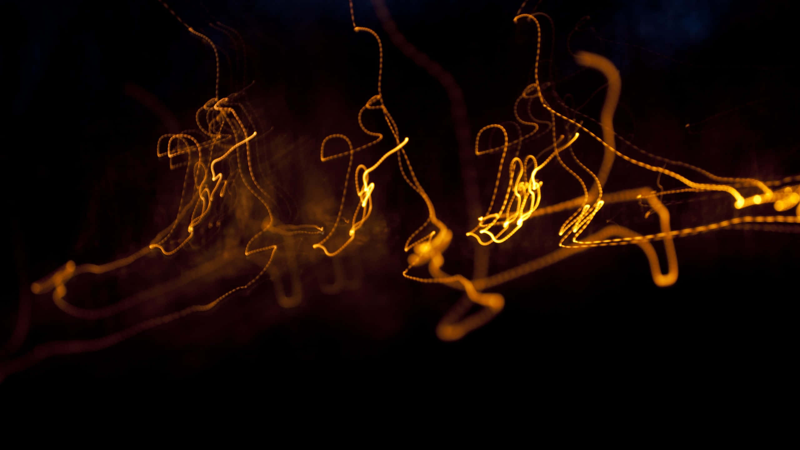 yellow, 2560 x 1440, pale pink background, 2K Desktop Wallpaper