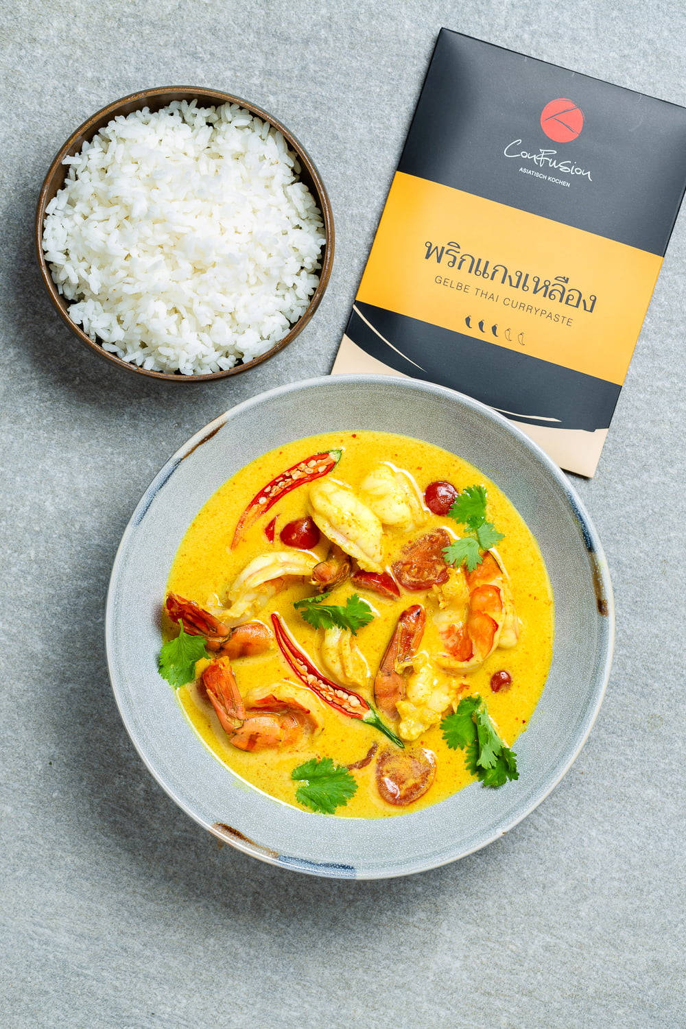 Yellow Curry, shrimp, red chilies, HD Phone Wallpaper
