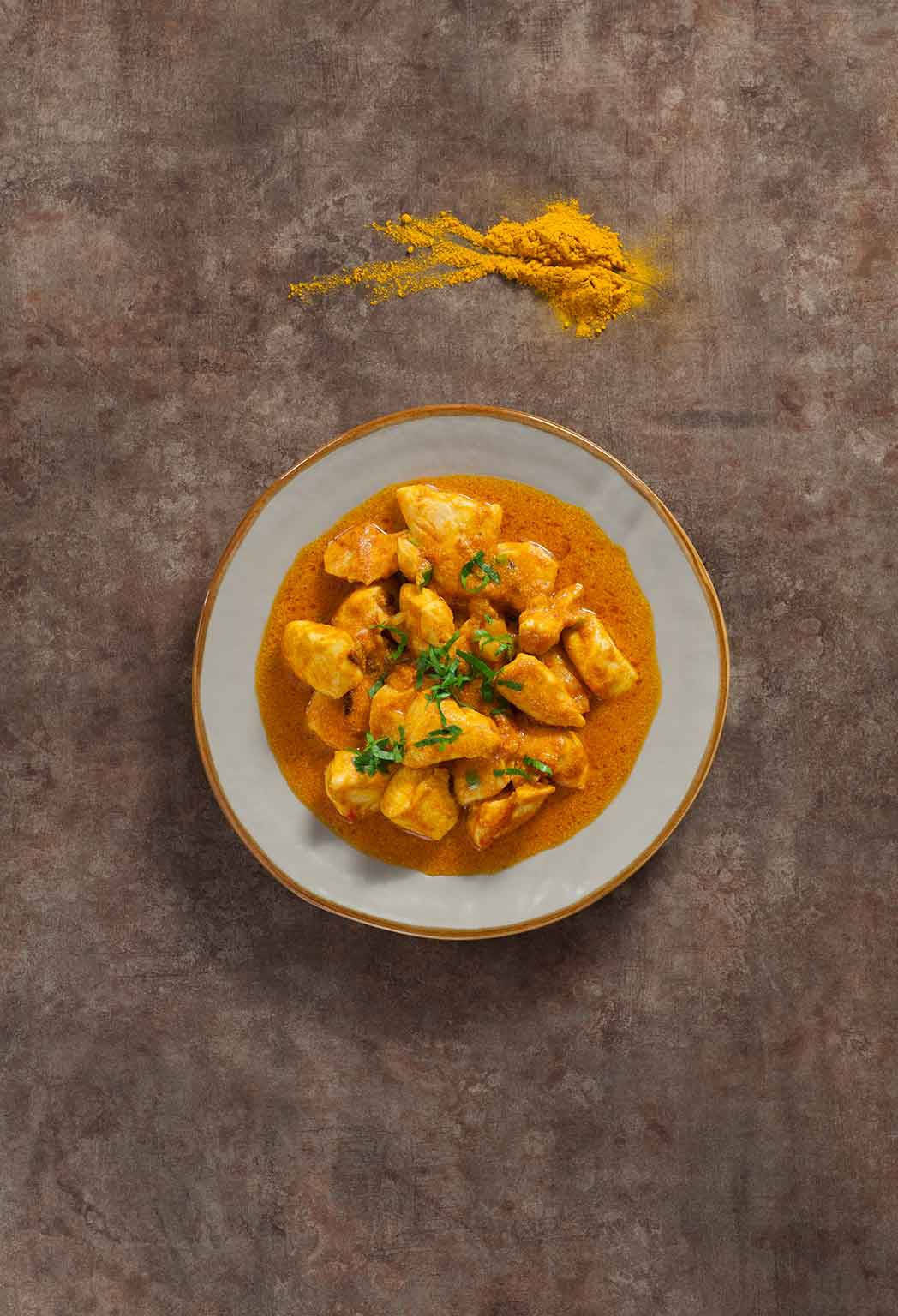 Yellow Curry, turmeric powder, rich orange chicken curry, HD Phone Wallpaper