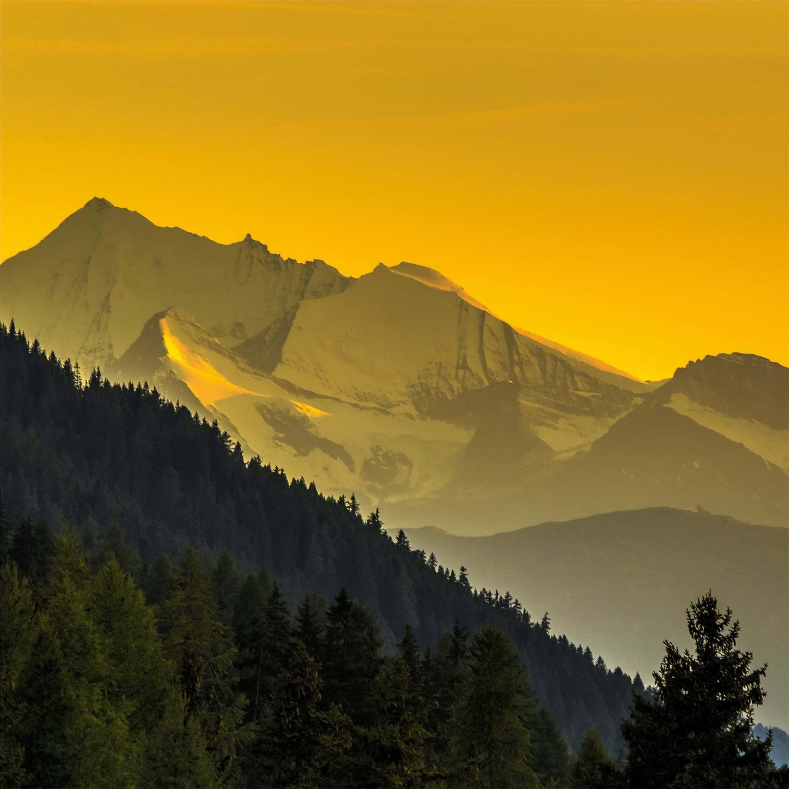 Yellow Mountains, iPad, snowcapped mountain peaks, 2K Desktop Wallpaper
