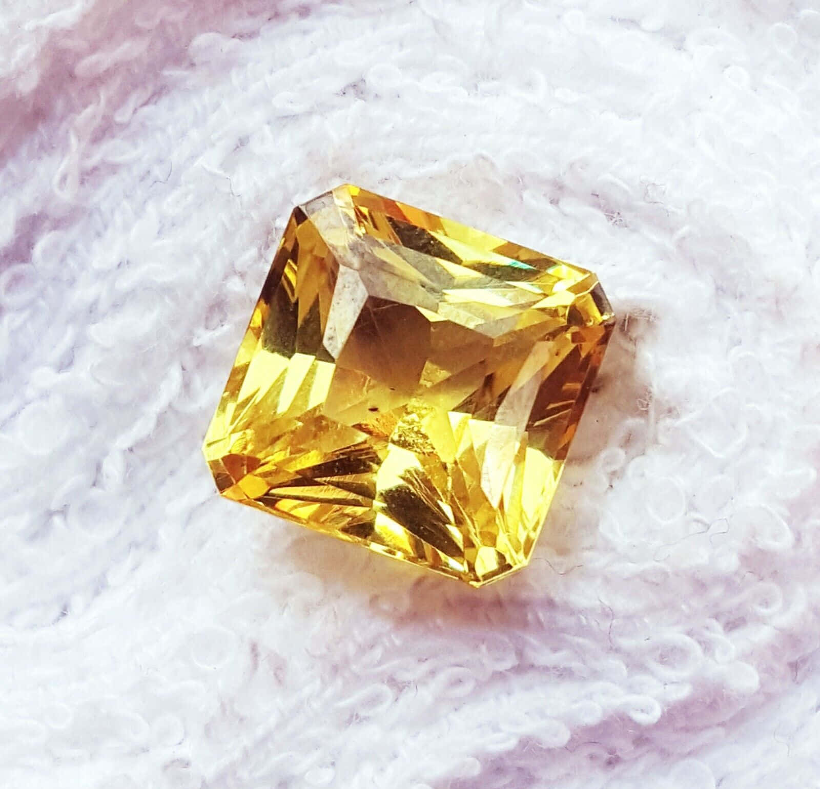 Yellow Sapphire, cushion-cut, fiery facets, HD Desktop Wallpaper