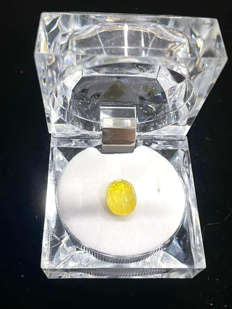 Yellow Sapphire, white velvet, crystal jewelry box, SD Phone Wallpaper