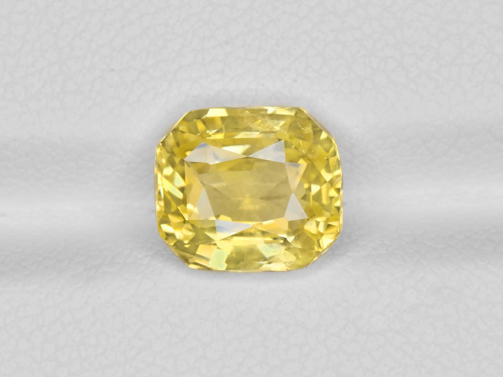 yellow sapphire, cushion-cut, precision facets, HD Desktop Wallpaper