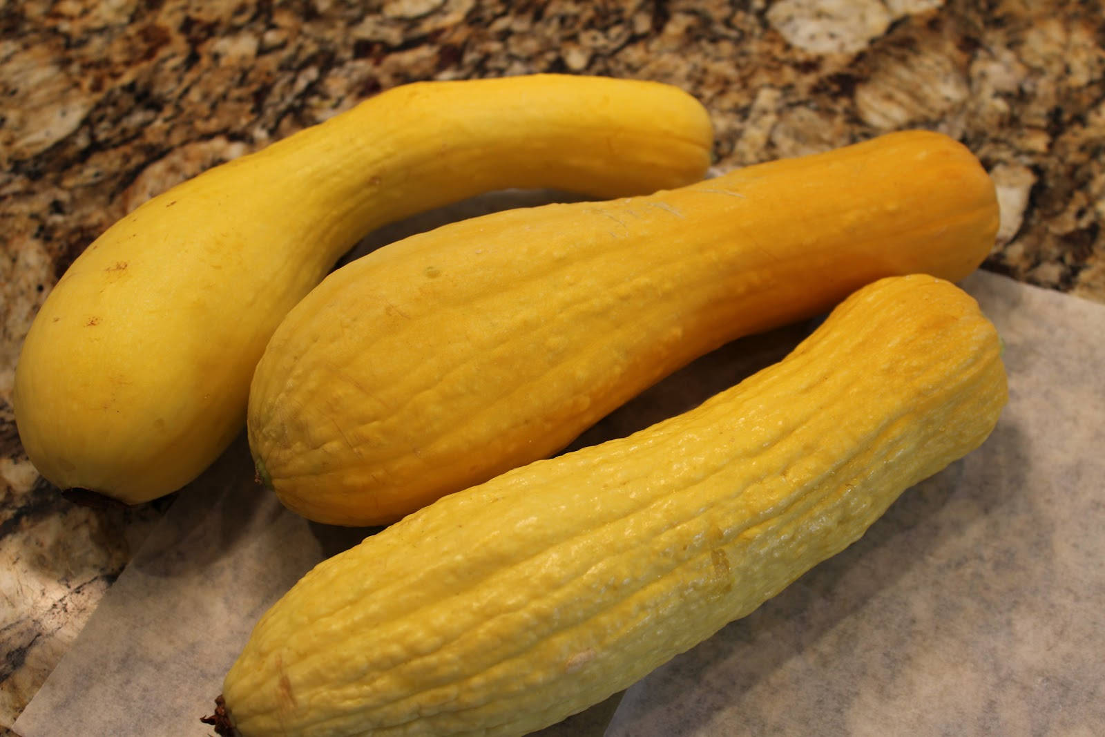 yellow squash, wrinkled skins, parchment paper, HD Desktop Wallpaper