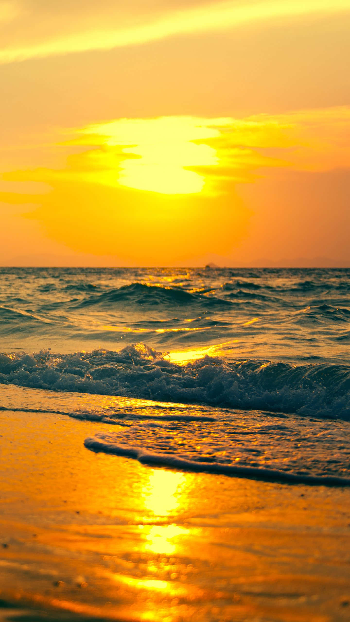 Yellow Sunset, Golden sunset, ocean waves, 2K Phone Wallpaper