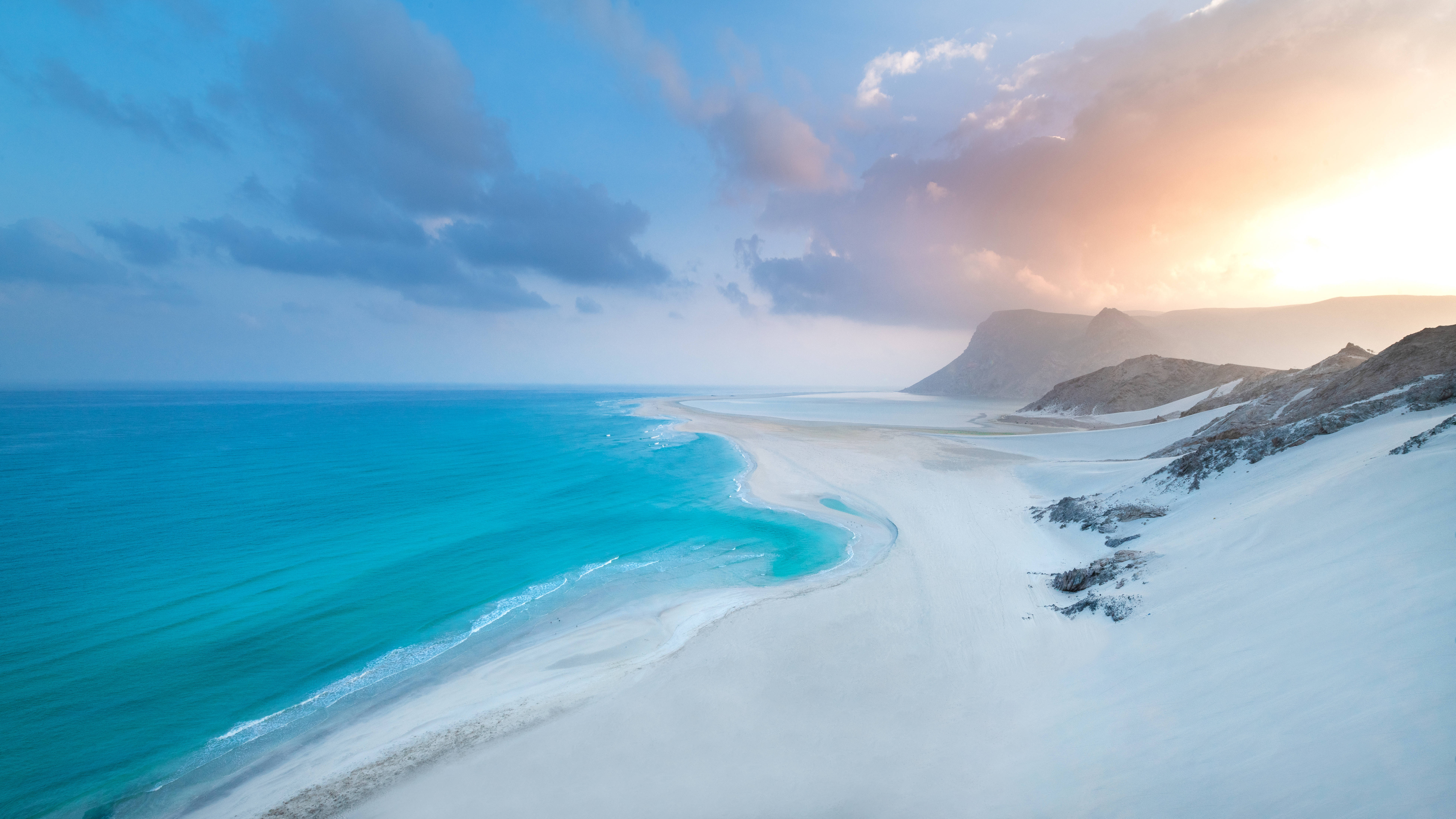 Yemen, white sand beach, turquoise waters, 8K Desktop Wallpaper