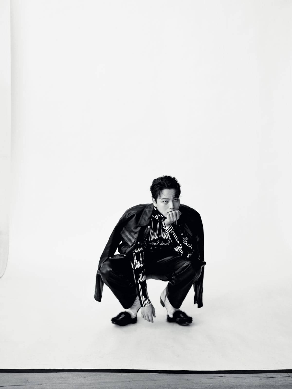 Yeo Jin Goo, black leather jacket, monochrome, HD Phone Wallpaper