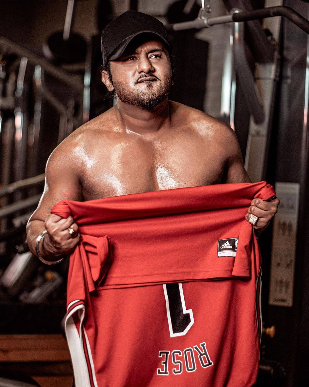 Yo Yo Honey Singh, red basketball jersey, number one, HD Phone Wallpaper