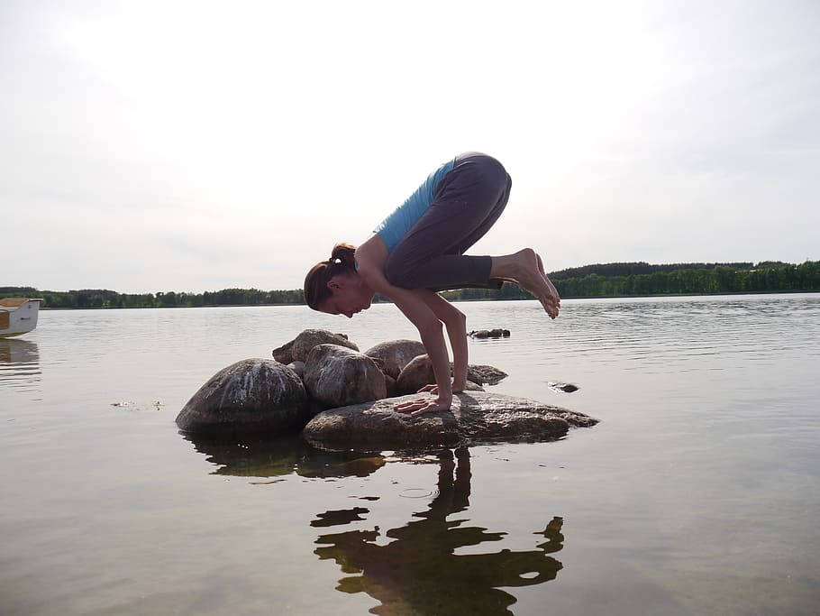 Ayurveda HD Water Yoga, yoga handstand, rocks, SD Desktop Wallpaper