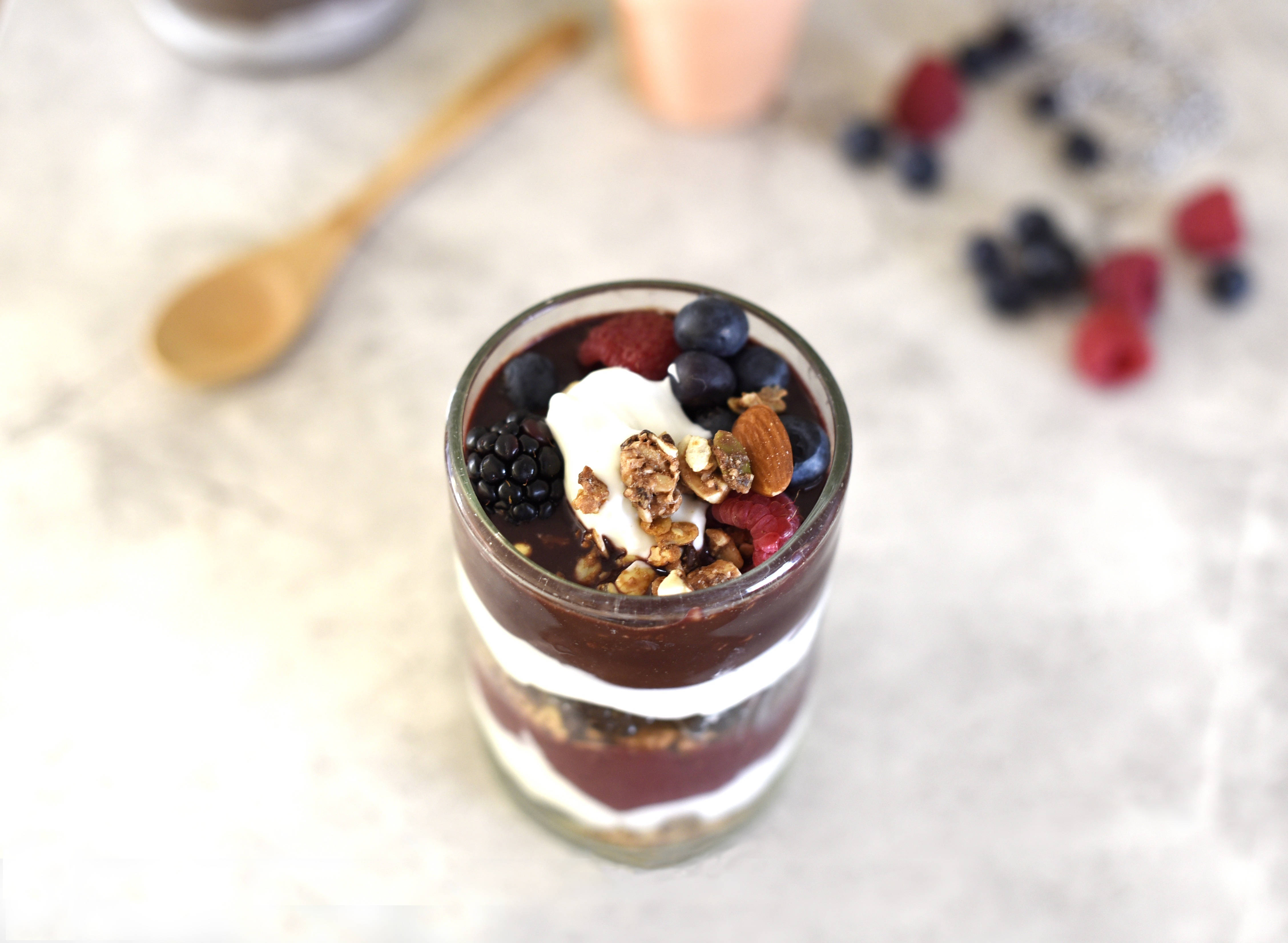 yogurt, berry yogurt parfait, glass, 4K Desktop Wallpaper