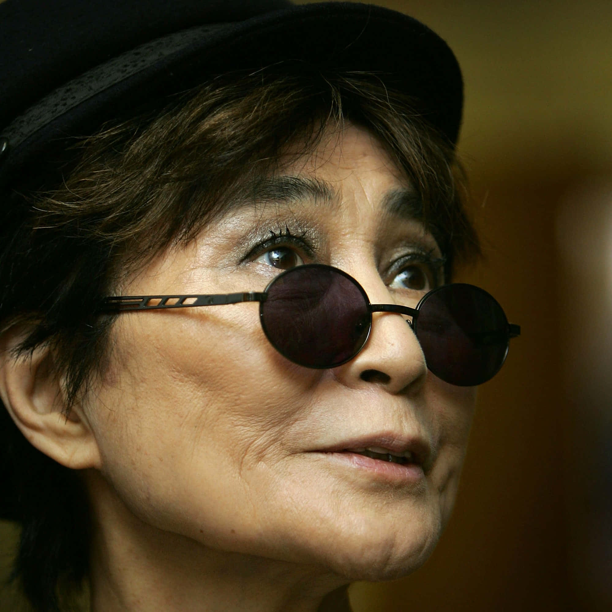 Yoko Ono, round dark sunglasses, black hat, Full HD Desktop Wallpaper