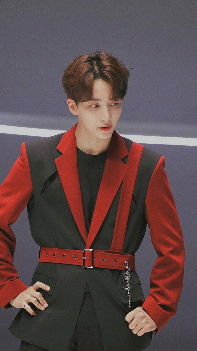 Yoon Jeonghan, red and black suit, minimalist gray background, SD Phone Wallpaper