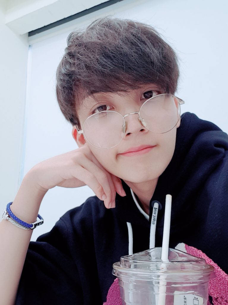 Yoon Jeonghan, glasses, selca, SD Phone Wallpaper