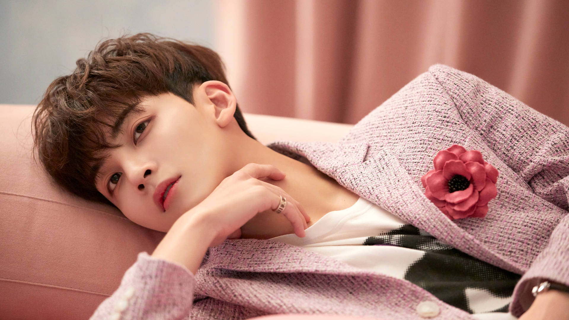 Yoon Jeonghan, pink couch, textured pink blazer, Full HD Desktop Wallpaper