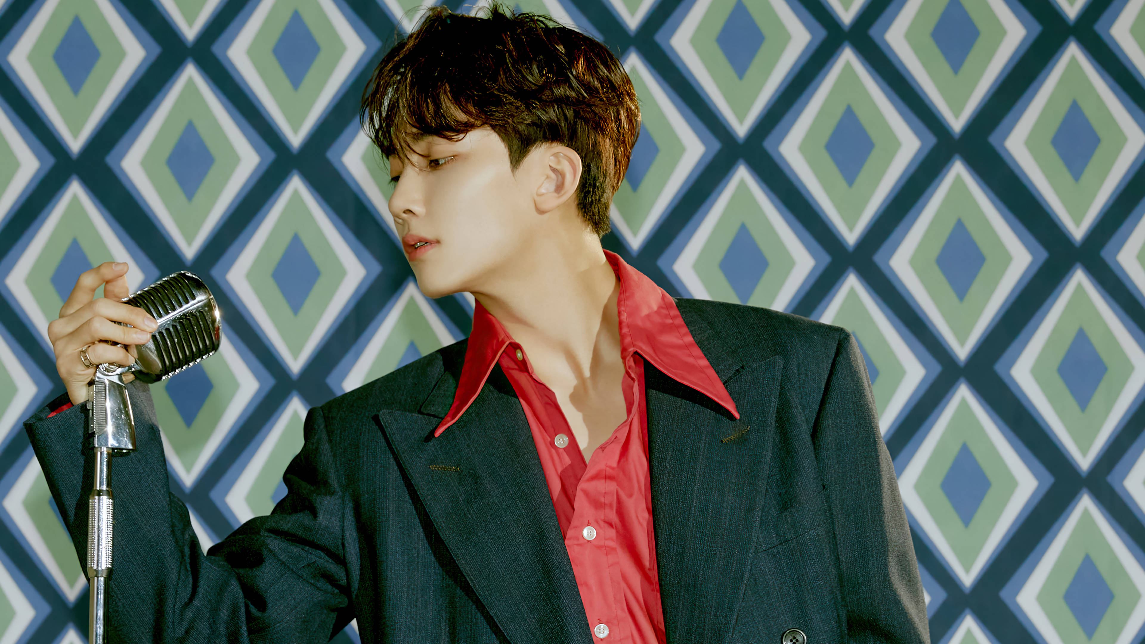 Yoon Jeonghan, red shirt, dark suit, 4K Desktop Wallpaper