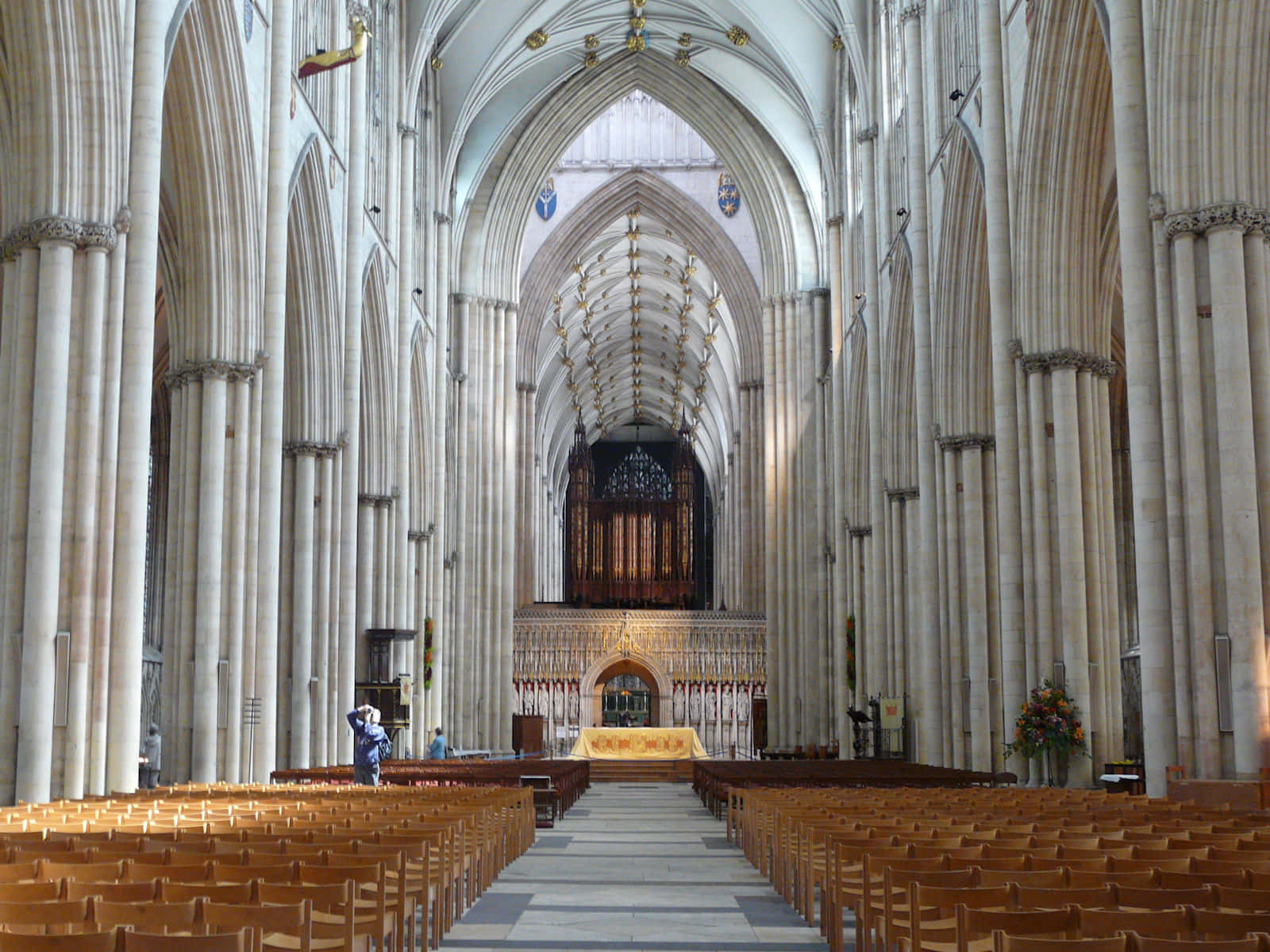 York Minster Cathedral, stone columns, vaulted ceilings, HD Desktop Wallpaper
