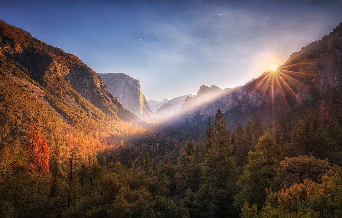 Yosemite National Park, sunrise, misty canyon walls, HD Desktop Wallpaper