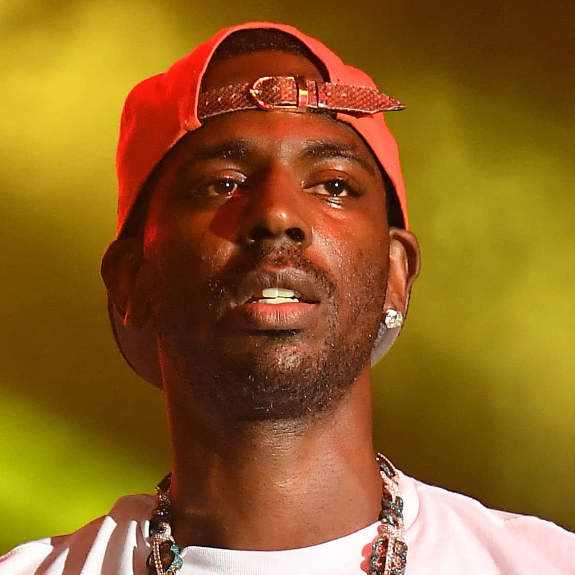 Young Dolph, red cap, diamond earrings, SD Desktop Wallpaper