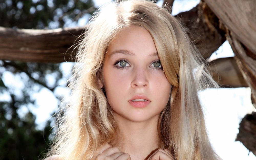 blonde female model, tree, young, SD Desktop Wallpaper