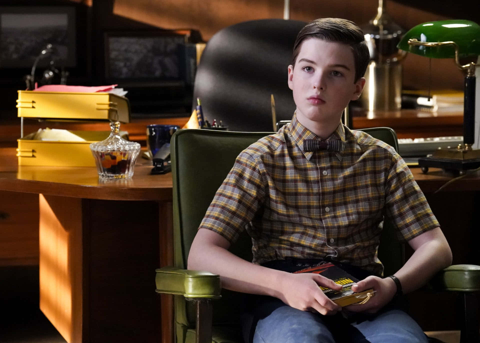 Young Sheldon, plaid shirt, bow tie, Full HD Desktop Wallpaper